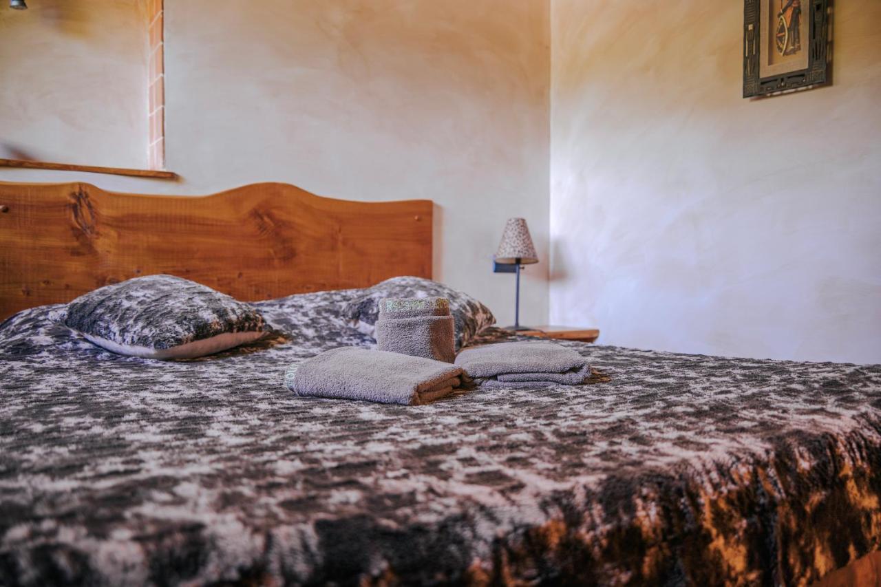 Valsoyo Aparthotel Upie Bagian luar foto