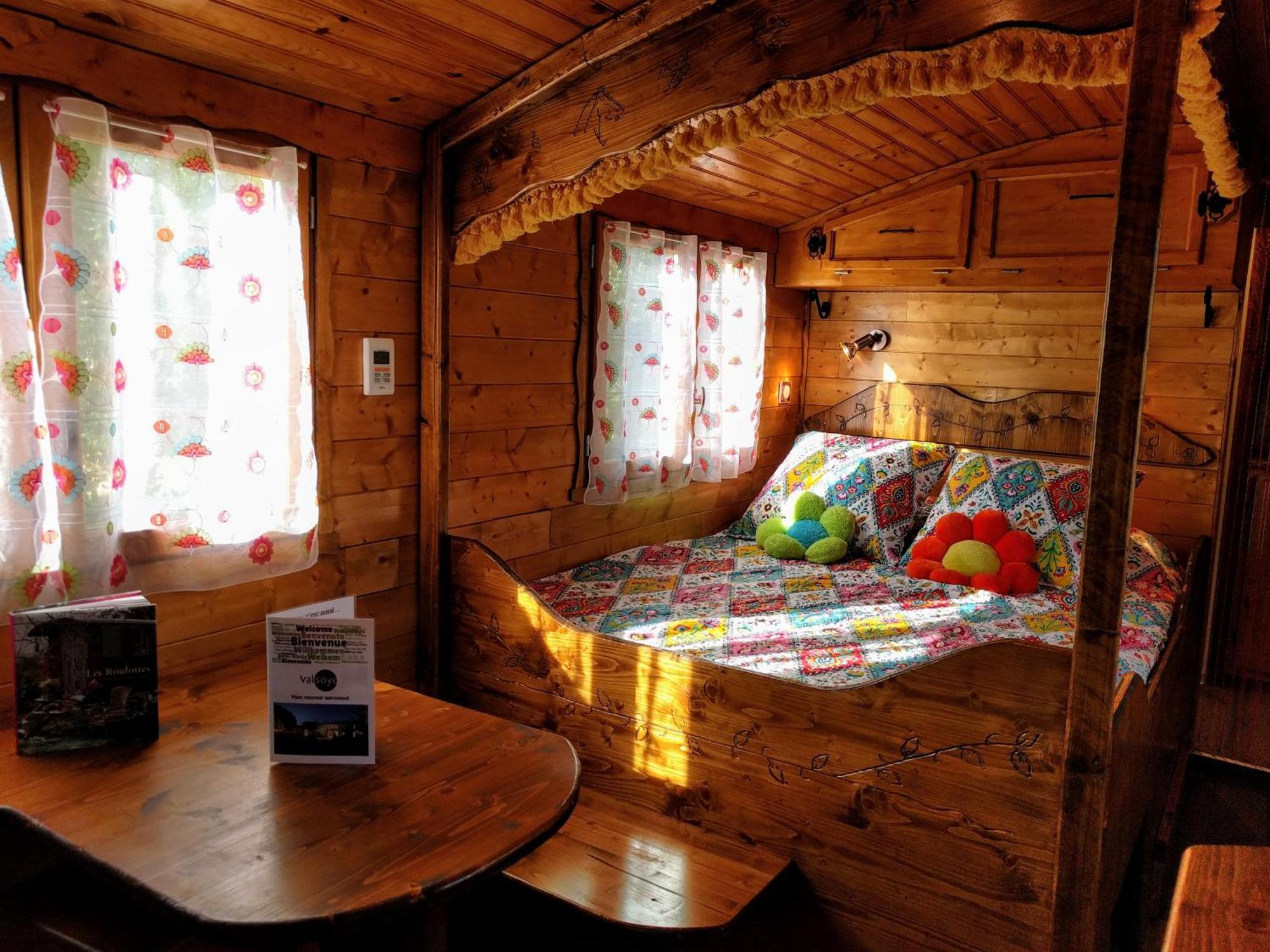 Valsoyo Aparthotel Upie Bagian luar foto